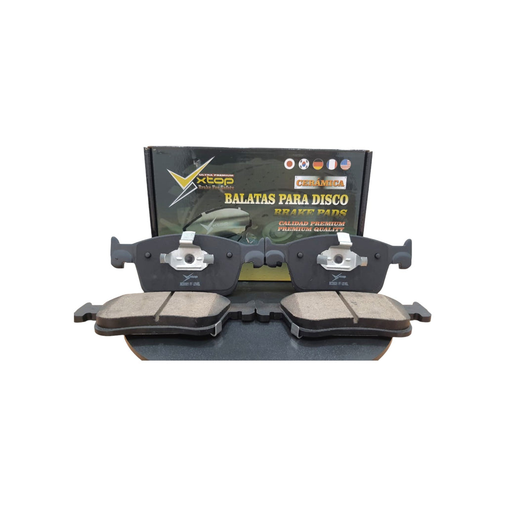 Juego de balatas delanteras de cerámica XTOP para MG One 2024 de KENAI´S COM en su caja original.