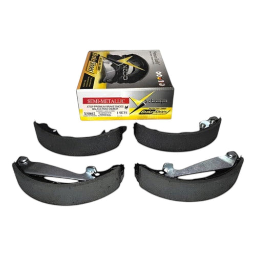 Balatas traseras semimetálicas XTOP para Derby, Jetta, Golf y Gol de KENAI´S COM en su caja original.