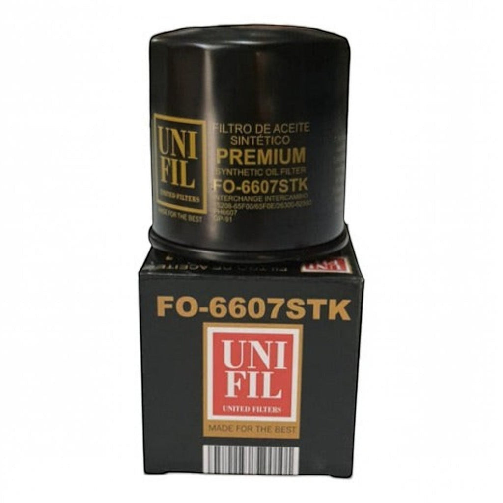 Filtro de aceite sintético Unifil FO-6607STK para Nissan X-Trail de KENAI´S COM, diseño cilíndrico negro con caja.