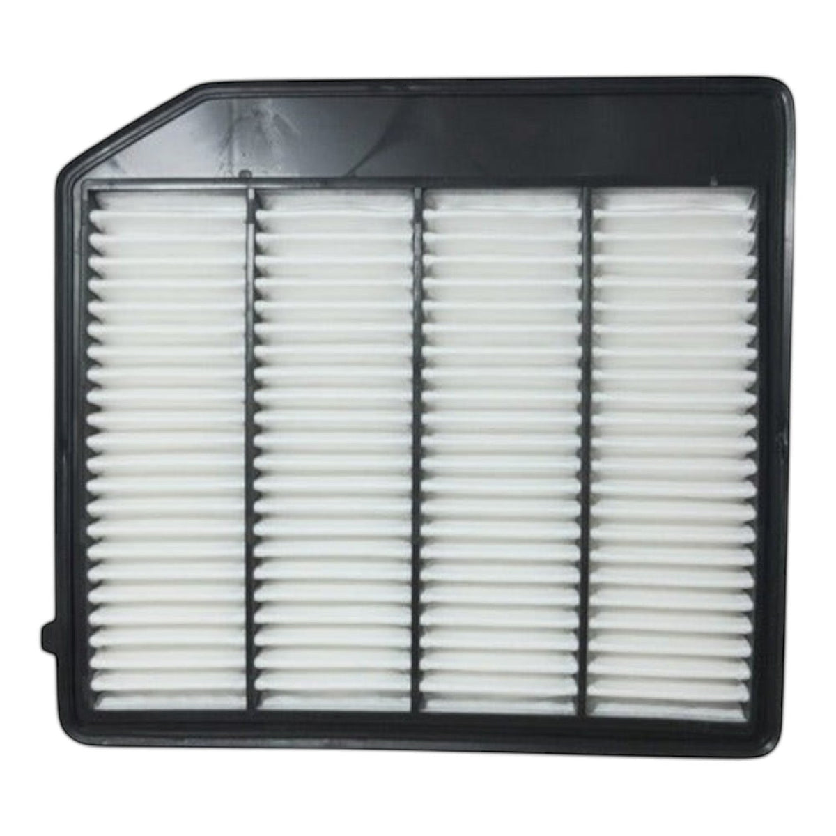 Filtro de aire para Suzuki Vitara 1.4L de KENAI´S COM, diseño rectangular con marco negro y pliegues blancos.