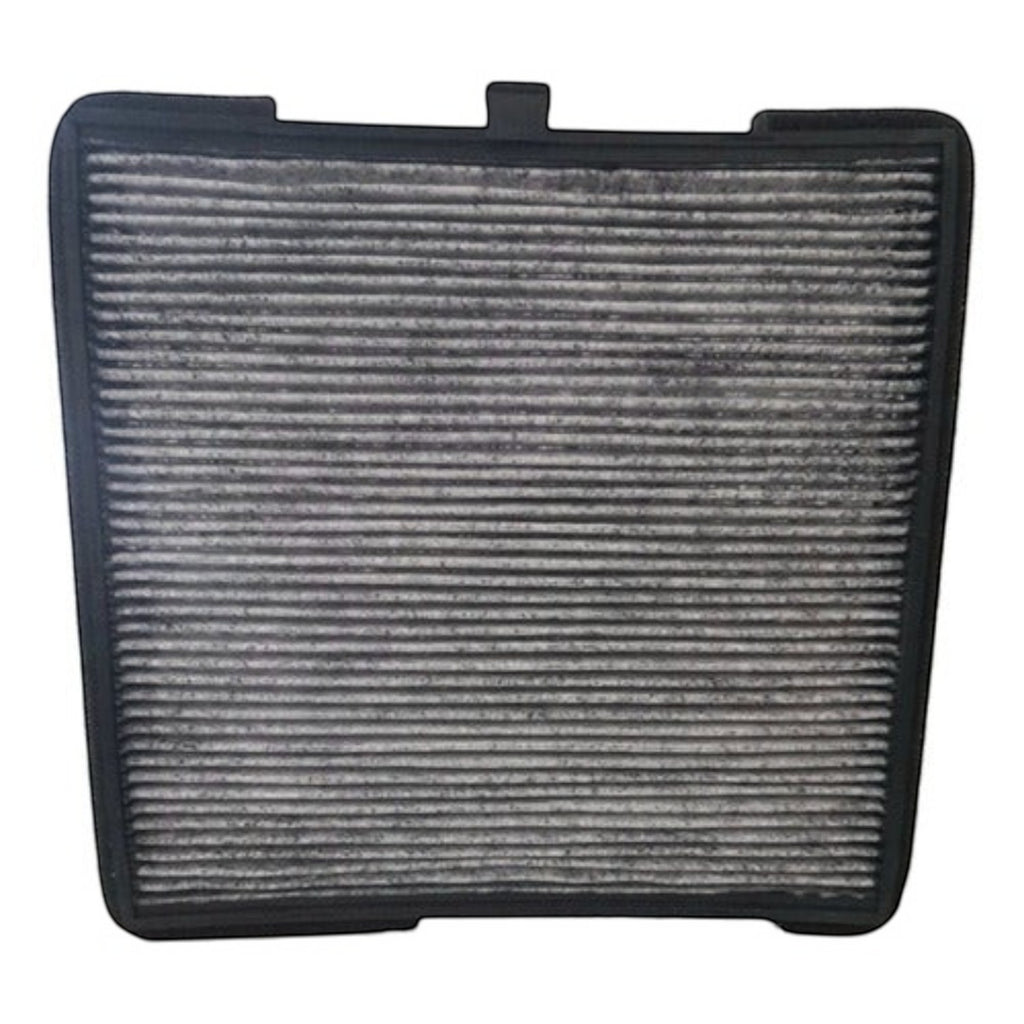 Filtro de cabina KENAI´S COM con carbón activado para Hyundai Grand i10, diseño rectangular plisado en color gris.