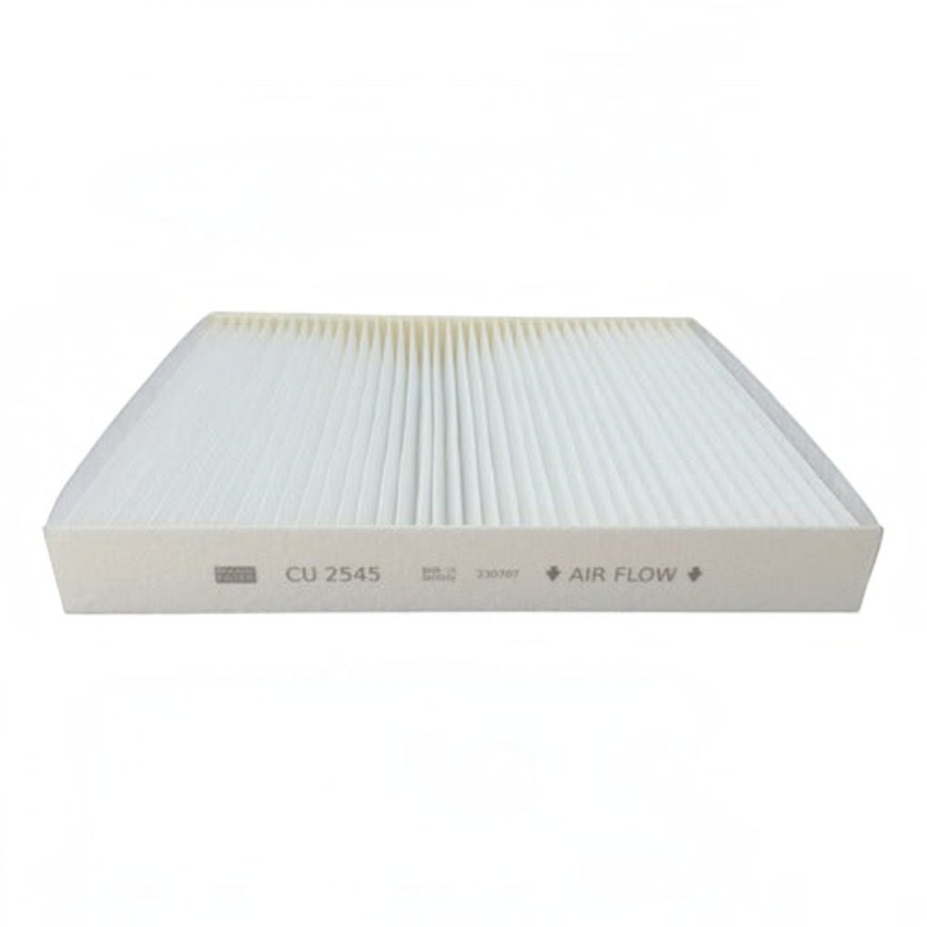 Filtro de cabina Mann Filter CU2545 para Seat Ibiza 2022 de KENAI´S COM, diseño rectangular blanco plisado.