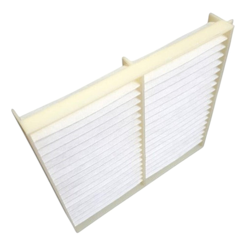 Filtro de cabina Sakura CA-14090 para Suzuki Kizashi 2.4L de KENAI´S COM, diseño rectangular de papel plisado blanco.