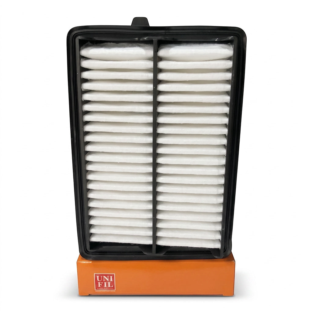 Filtro de aire Unifil para Suzuki Swift de KENAI´S COM con marco negro y pliegues blancos sobre caja naranja