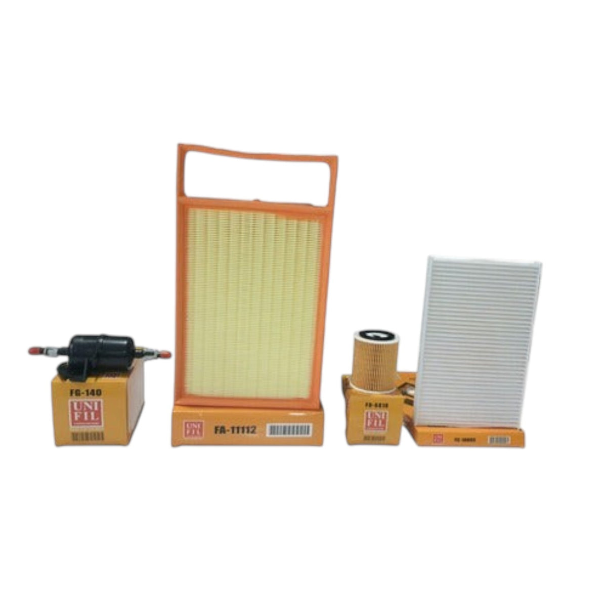 Kit de filtros KENAI´S COM para Ram 700 1.6L, incluye filtros de aceite, aire, cabina y combustible en sus cajas.